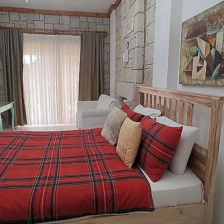 Kemerlihan Deluxe 3* אלאקאטי
