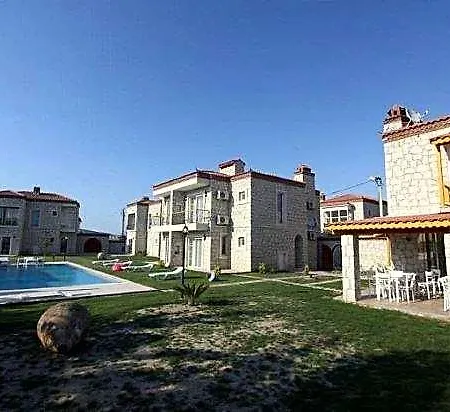 Kemerlihan Deluxe 3* אלאקאטי